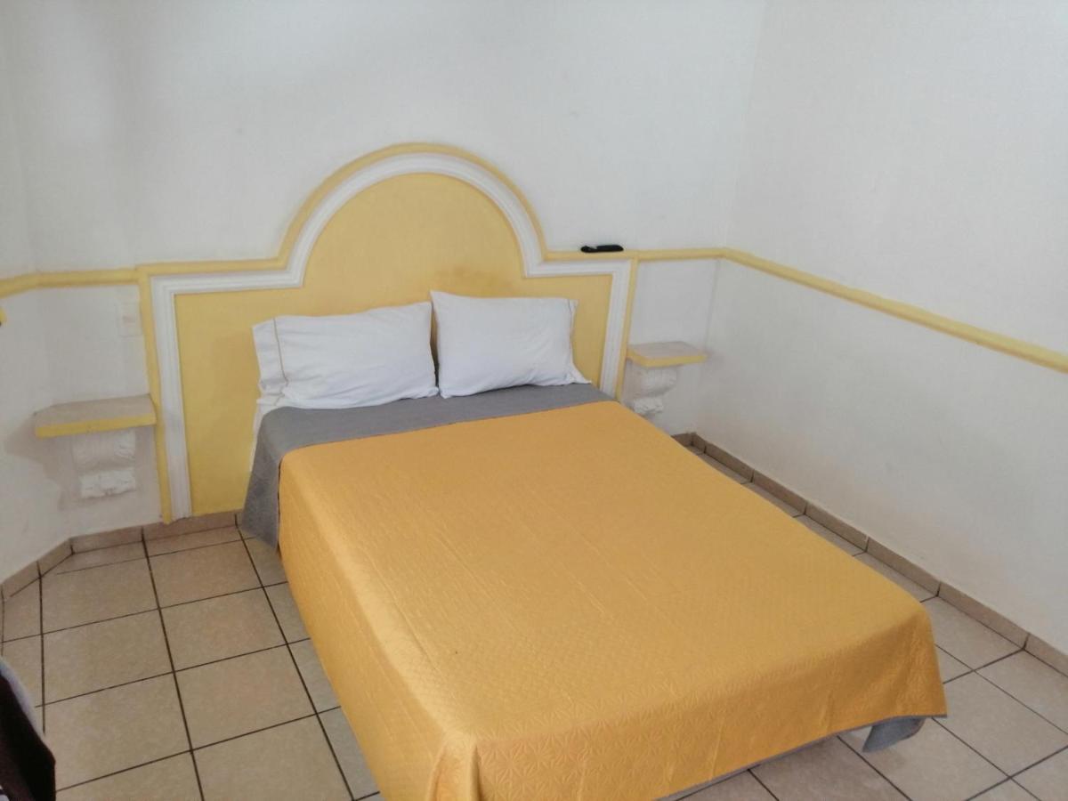 Kiko Hotel 2*